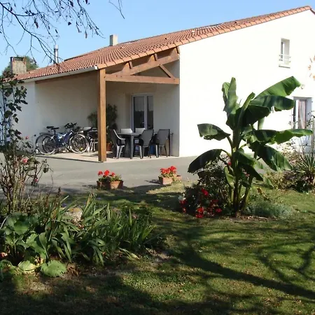 Maison Renovee A La Ferme Avec Jardin Cloture, A Proximite De Pistes Cyclables Et Sentiers - Fr-1-426-199 *