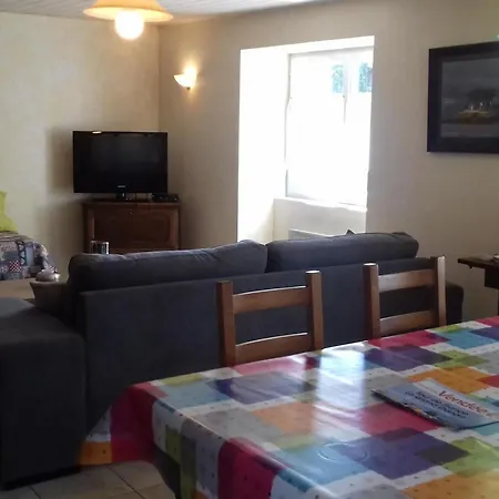 Ferienhaus Maison Renovee A La Ferme Avec Jardin Cloture, A Proximite De Pistes Cyclables Et Sentiers - Fr-1-426-199